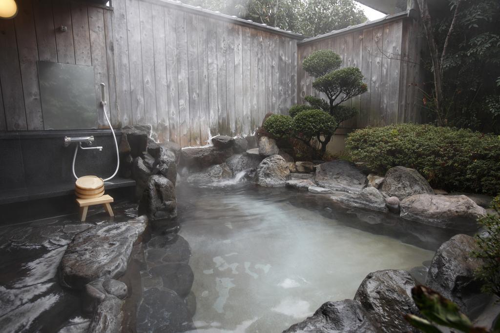 Ureshino Onsen Shoen Hotel Exterior photo